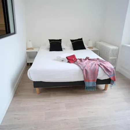 Center 1 Apartment Bayeux